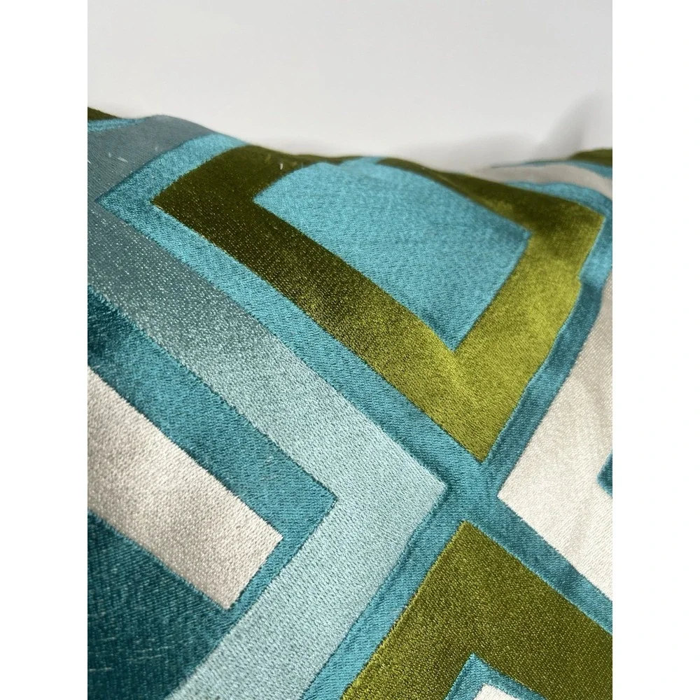 Trina Turk Residential‎ Pillow Cover + Down Insert 20